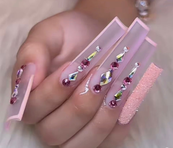 THE MUSE SET